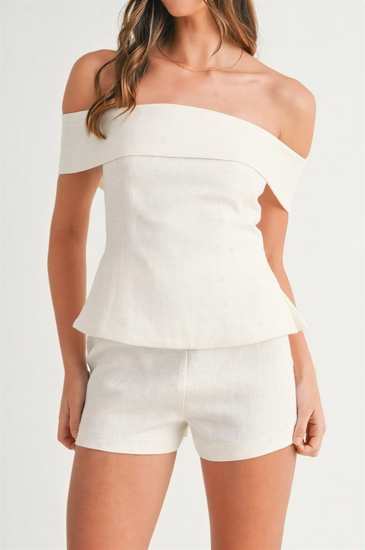 White Cotton and Linen Two-piece Suit