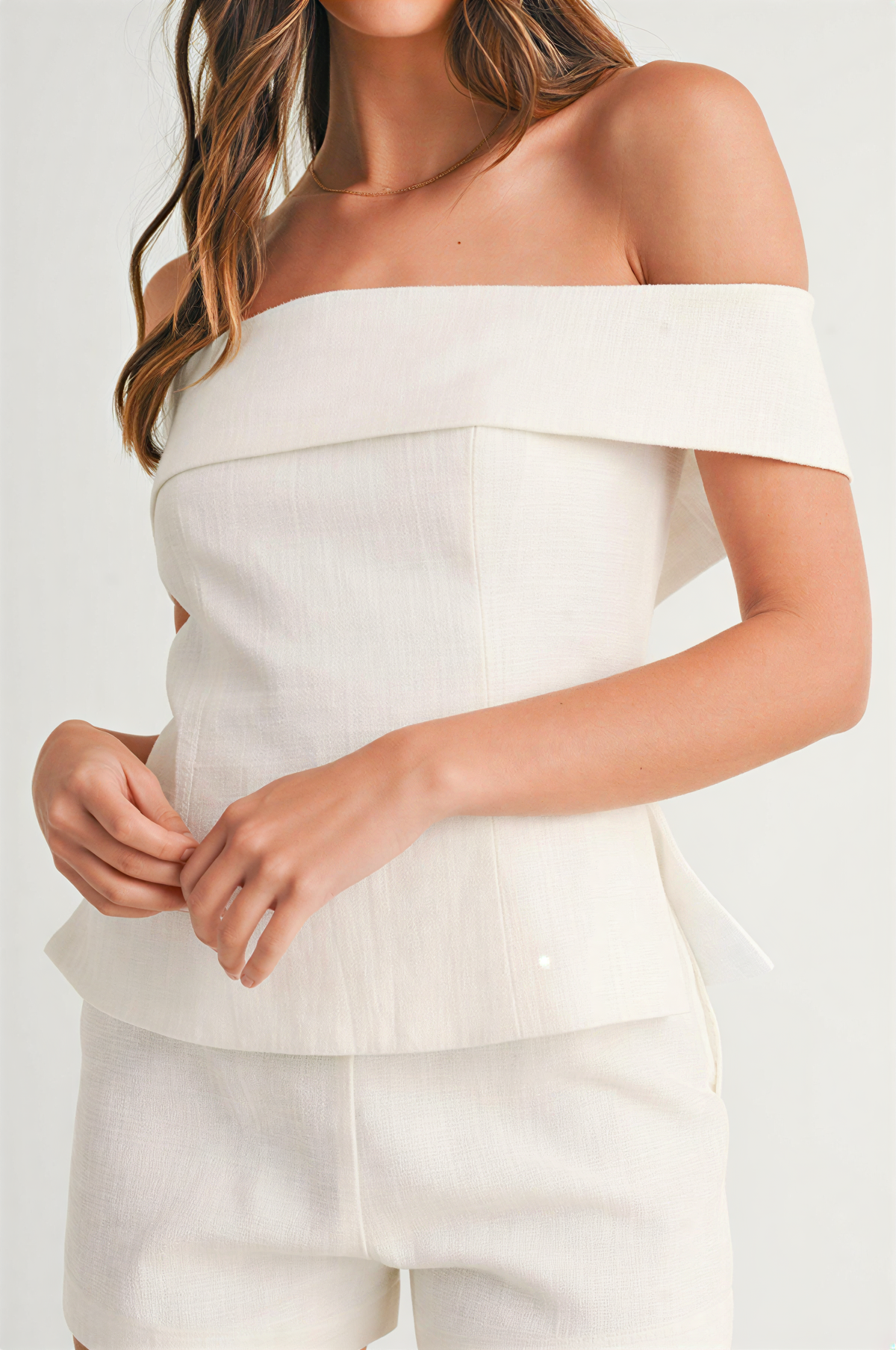 White Cotton and Linen Two-piece Suit